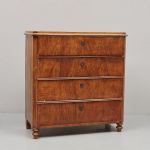 1096 3354 CHEST OF DRAWERS